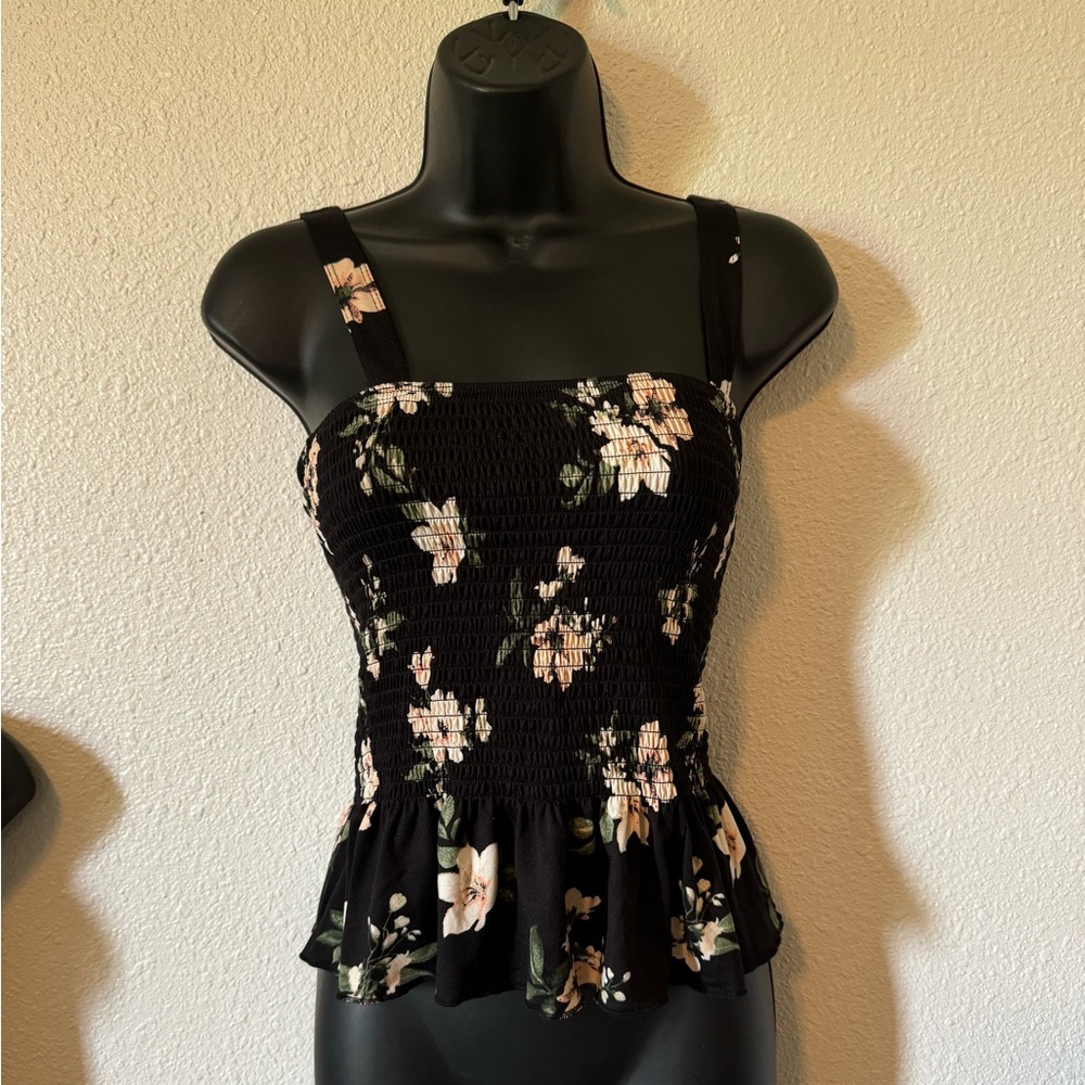 Crop top tank top